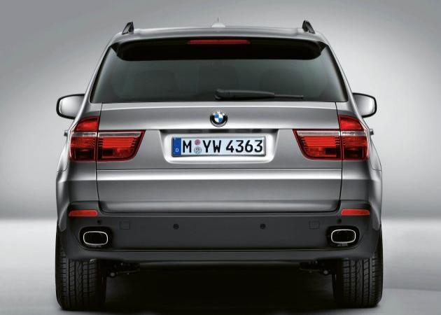 BMW X5:
P0046516